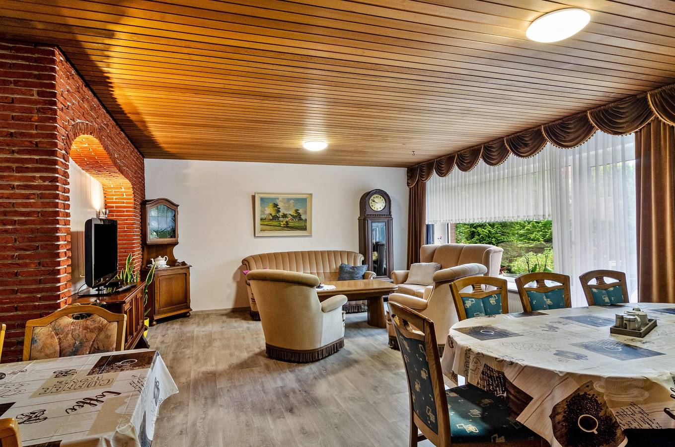 Ferienhaus 'Haus Störtebeker' mit privater Terrasse und Wlan in Marienhafe, Nordseeküste
