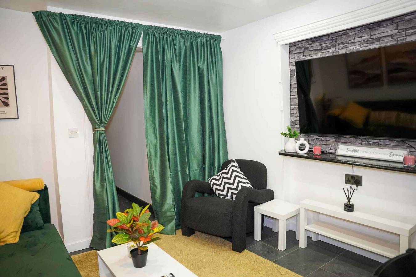 Appartement de vacances entier, Ground Floor Apartment Sleeps 4 Parking in Cardiff, Région de Cardiff