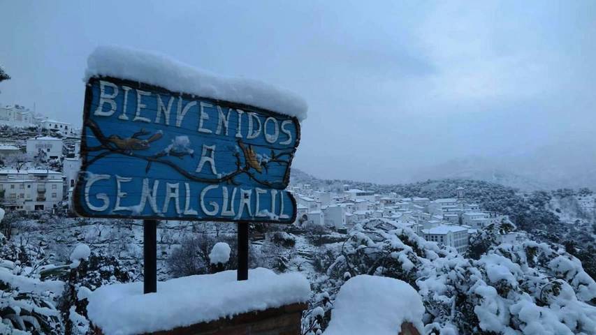 Casa rural para 3 personas, con piscina además de jardín y vistas en Serranía de Ronda - 4
