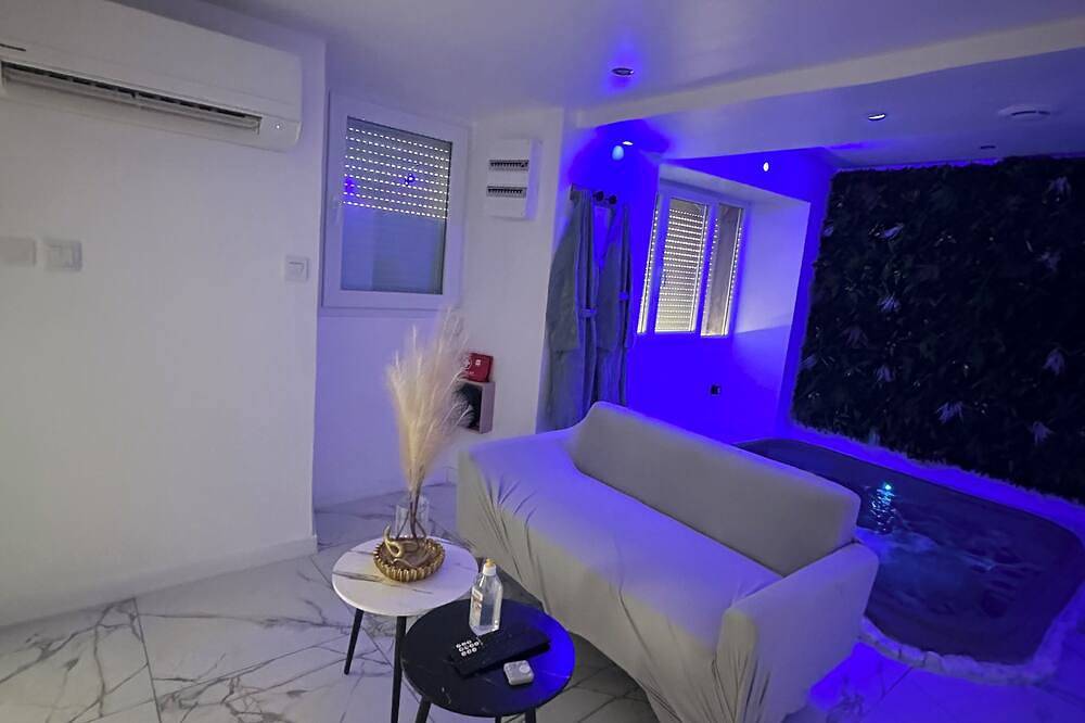 Apartamento entero, Love Room (As_Dreamslove) in Alès, Cevenas