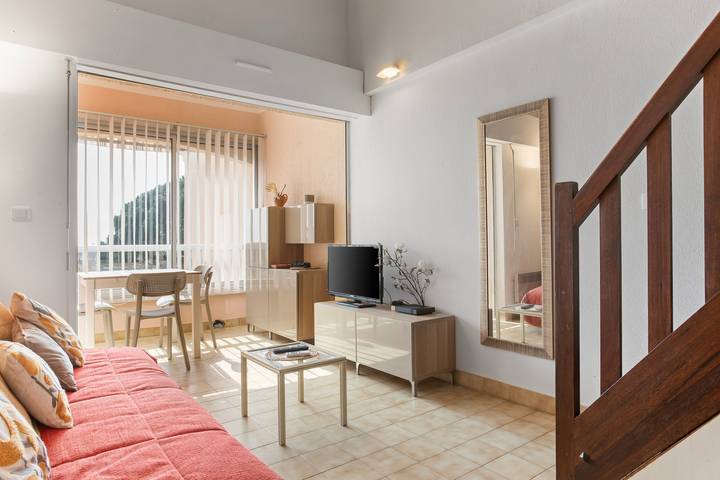 Appartamento intero, Appartamento "St Clair" con vista mare, Wi-Fi e aria condizionata in Le Lavandou, Parco nazionale di Port-Cros