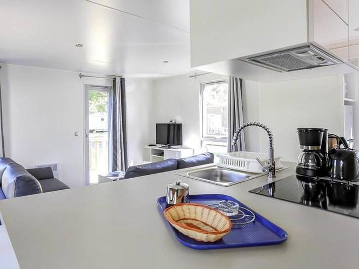 Flower Camping l'Ile d'Offard - Mobilhome 4 personnes - Premium 40m² 2 chambres + Clim + Tv + terrasse panoramique + draps + serviettes in Saumur, Vallée de la Loire