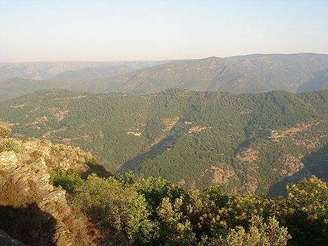Gîte pour 6 personnes, avec jardin, animaux acceptés à Saint-Mélany - 3