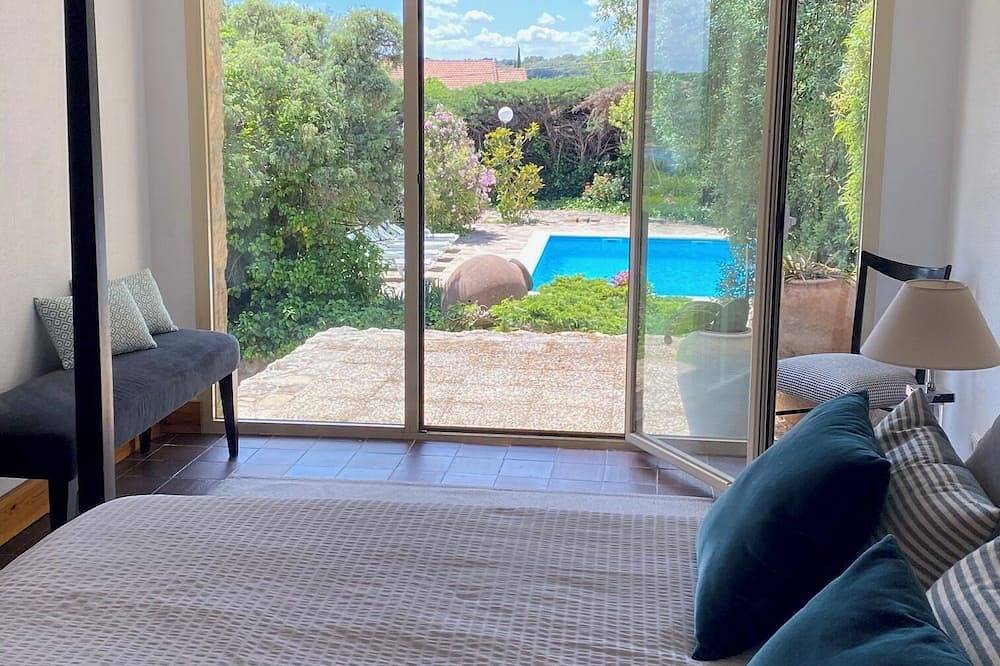 Villa de lujo en el Paraíso con piscina y gimnasio a orillas del pantano in Valdemorillo, Provincia de Madrid