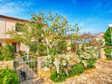 Apartment for 4 People in Medulin, Istria, Photo 1