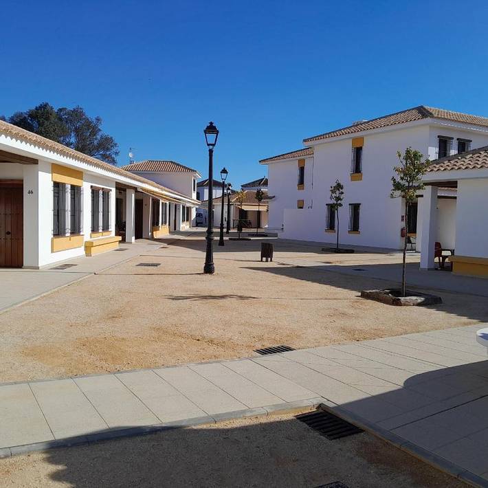 Gîte pour 4 personnes, avec bassin pour enfant ainsi que piscine et terrasse, animaux acceptés à El Rocío - 3