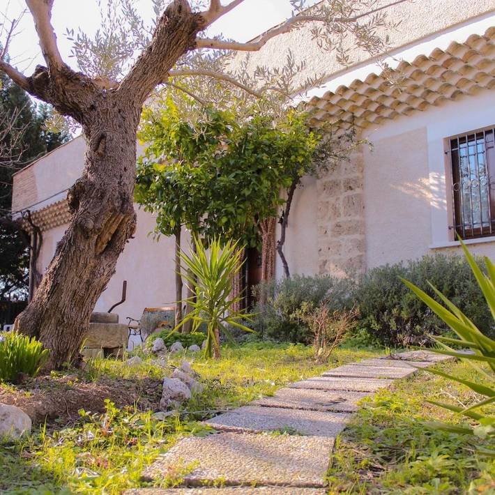 B&b per 3 persone, con giardino e panorama, adatto a famiglie con bambini in Gran Sasso