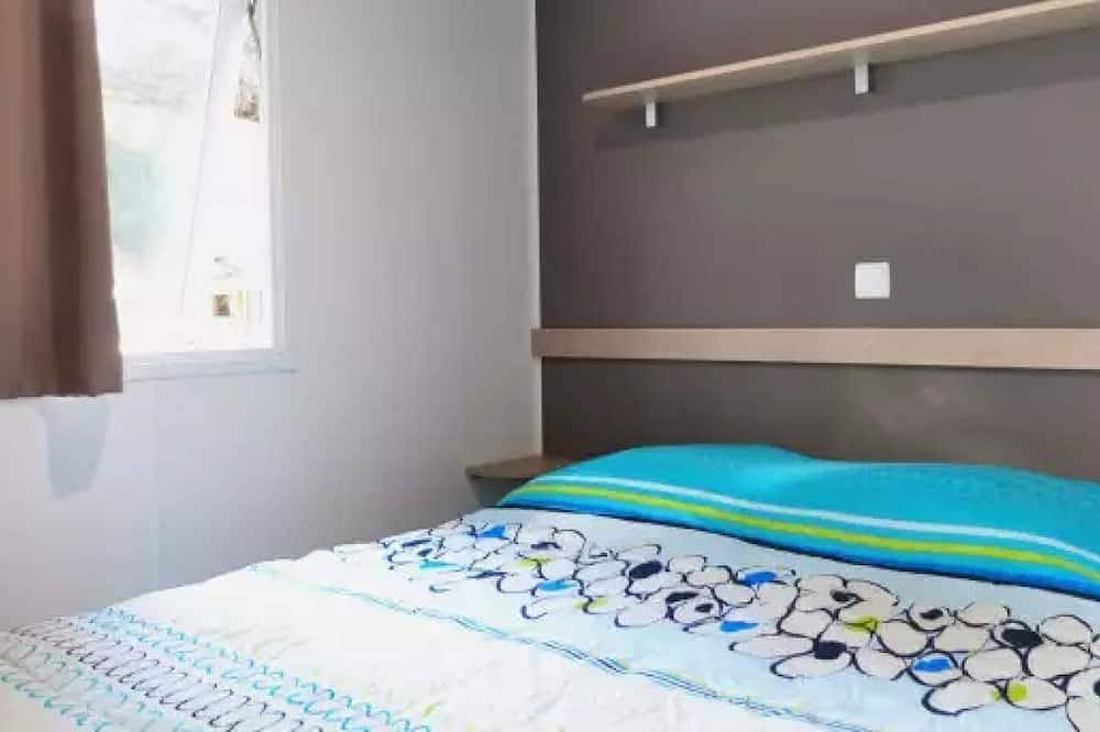 Zecamping 3 étoiles pet friendly locatif Tv 26m2 6 pers in La Bergerie, Hyeres