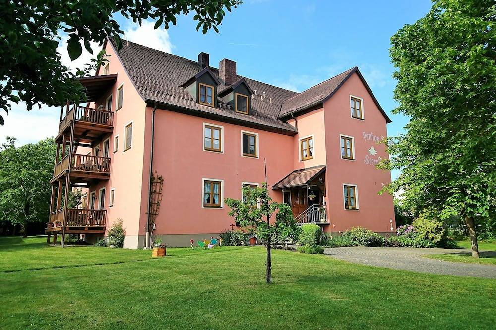 Ganze Wohnung, Ferienwohnung 55qm mit Süd-Balkon in Pleinfeld, Fränkisches Seenland