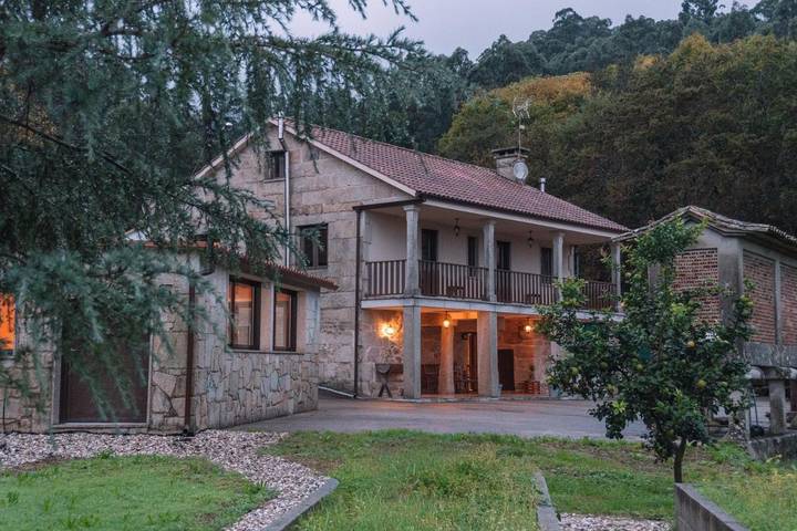 Vakantiehuis voor 10 personen, met tuin en balkon in Tui