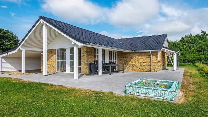Ferienhaus für 7 Personen, mit Whirlpool und Terrasse in Kvie Sø