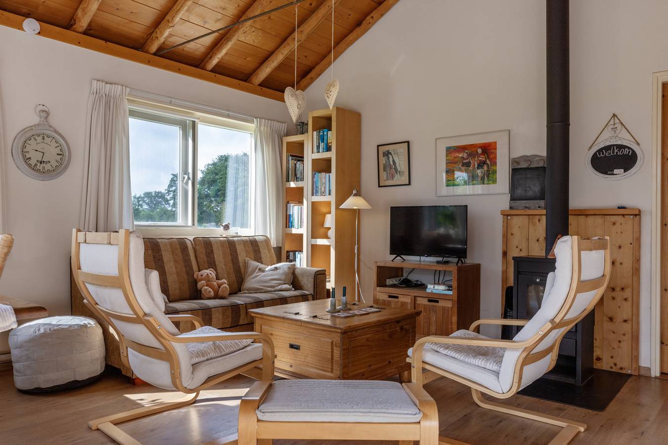 Cozy 4 person holiday home located in a beautiful area in Friesland. in Friesland