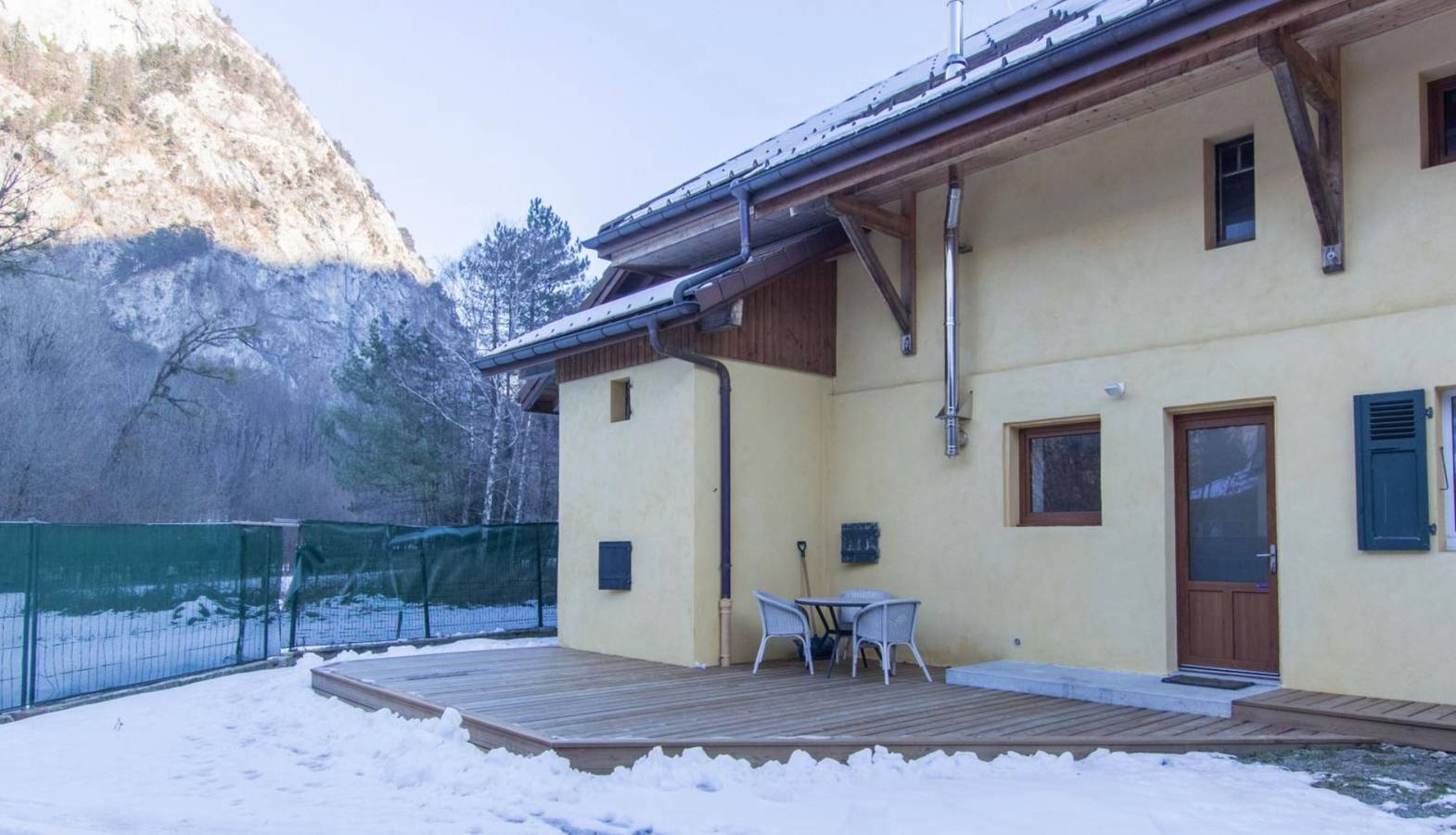 Landhaus 'Le Clos Savoie Lorraine' mit Bergblick, Gemeinschaftsterrasse und Wlan in Thônes, Annecy und Umgebung
