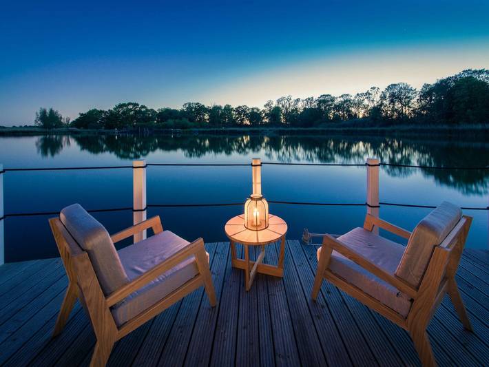 Ferienhaus für 2 Personen, mit Ausblick und Seeblick sowie Sauna in 