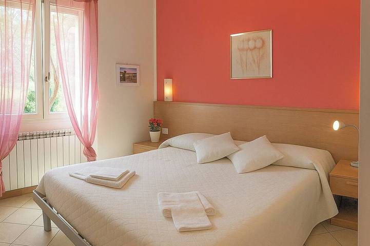 Bungalow für 4 Personen, mit Balkon und Pool sowie Garten, mit Haustier am Comer See - 2