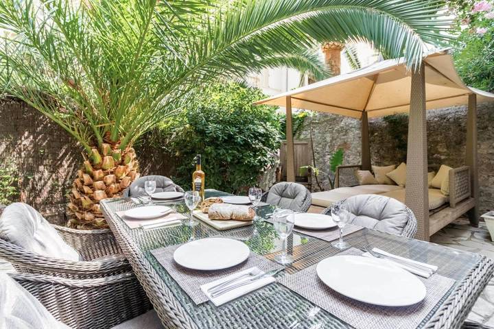 Gîte pour 8 personnes, avec terrasse et jardin dans Bijou Plage Cannes - 3