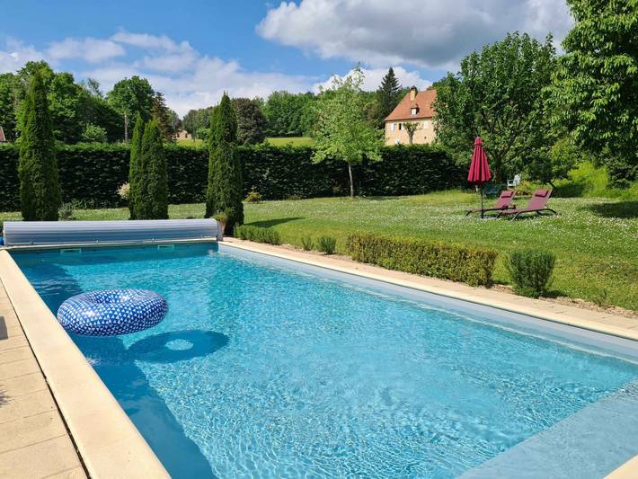 Location de vacances pour 2 personnes, avec piscine et jardin à Les Eyzies-de-Tayac-Sireuil - 2