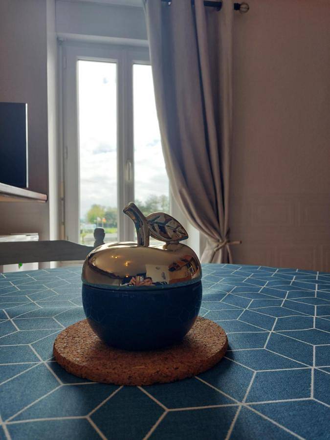 Appartement entier, One-Bedroom Apartment in Pontorson, Région d'Avranches