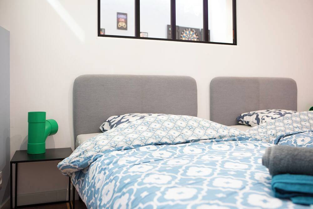 Entire apartment, L'Arkade - Gaming room. 2 people. Near main station in Mulhouse, Mulhouse region