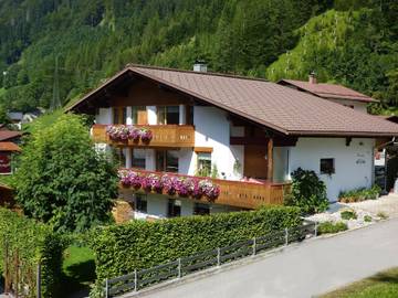 Ferienwohnung für 4 Personen in Klösterle, Lechquellengebirge, Bild 1