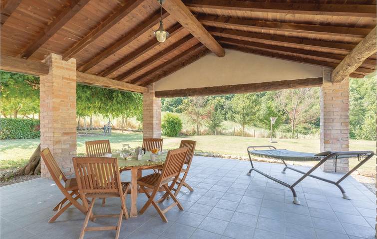 Appartamento di 110 m² con parcheggio, piscina e giardino in San Venanzo, Perugia e dintorni