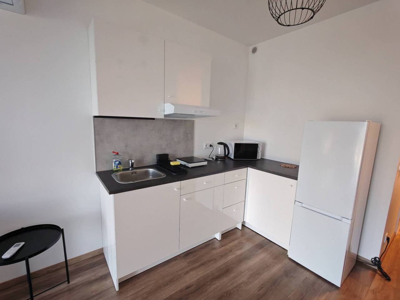 Gehele studio, Studio voor 2 personen met balkon/terras in Kecskemét, Kecskeméti District