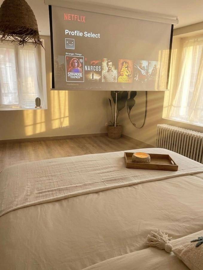 Gîte pour 2 personnes, avec terrasse dans Lac de Saint-Cyr - 2