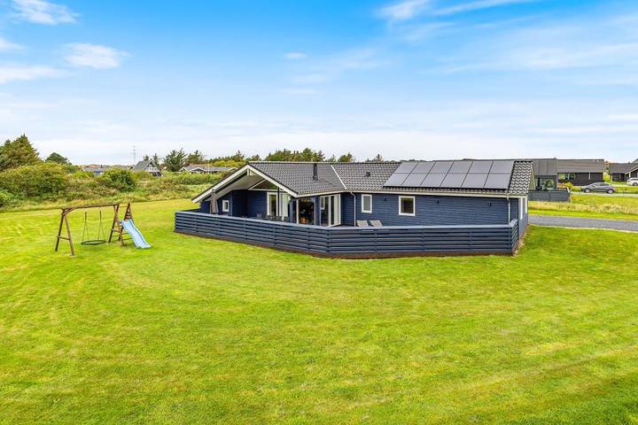 Villa für 8 Personen, mit Balkon/Terrasse und Whirlpool sowie Sauna, mit Haustier - 1