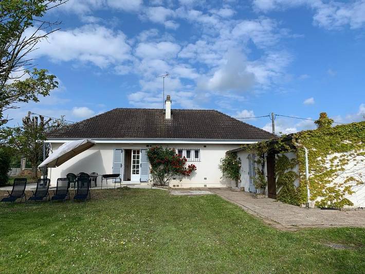 Location de vacances pour 6 personnes, avec jardin à Chailles - 2