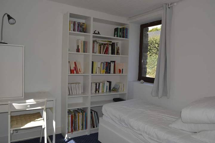 Location de vacances pour 9 personnes, avec piscine ainsi que jardin et terrasse dans Plage de la Palue - 3