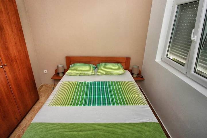 Villa für 12 Personen, mit Sauna und Garten in Montenegro - 4
