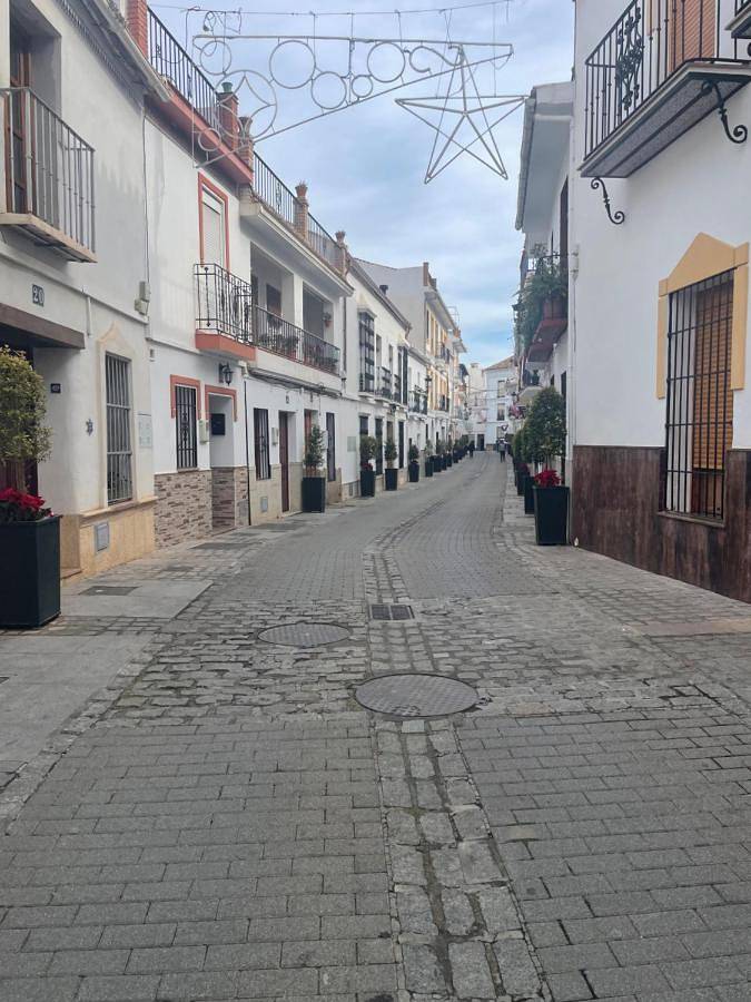 Apartamento para 9 personas, con Terraza y Vistas en Alozaina
