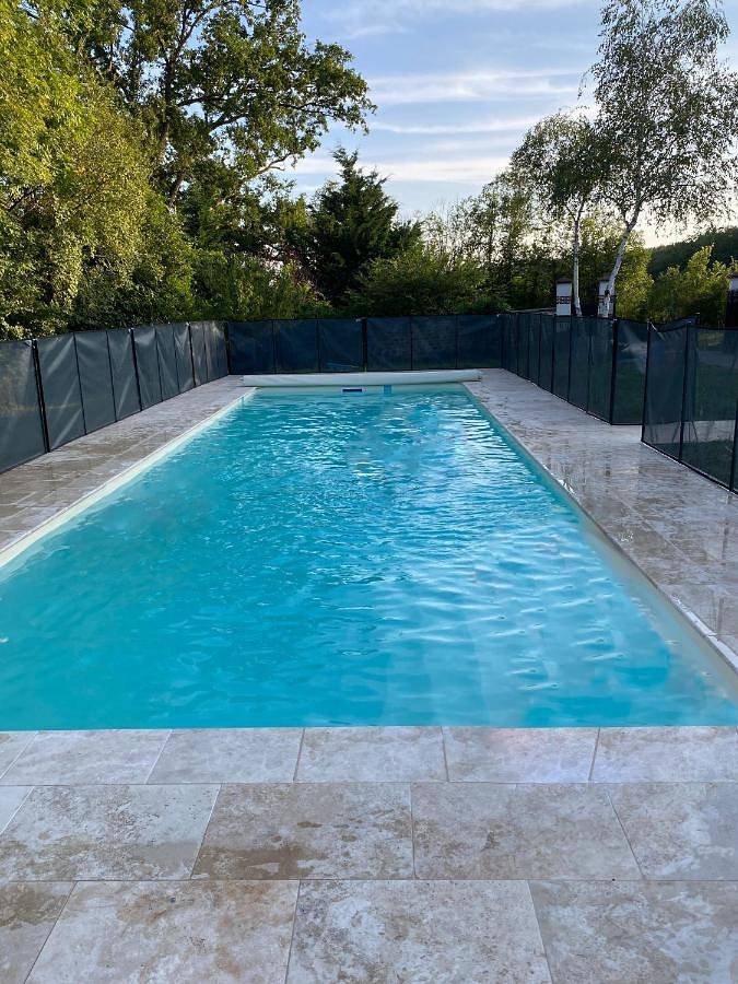 Location de vacances pour 25 personnes, avec sauna et piscine ainsi que jacuzzi et terrasse à Saint-Georges-sur-Baulche - 3