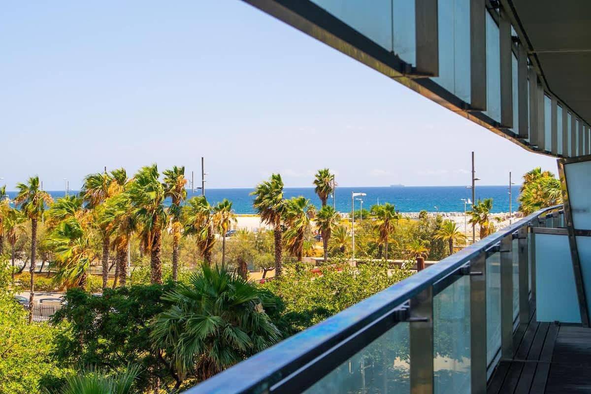 Unique Rentals-Seafront Luxe Suites in Playa Barcelona, Barcelona