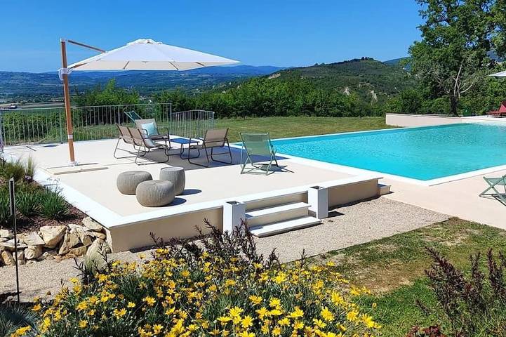 Appartement de vacances pour 16 personnes, avec piscine ainsi que jardin et balcon - 1