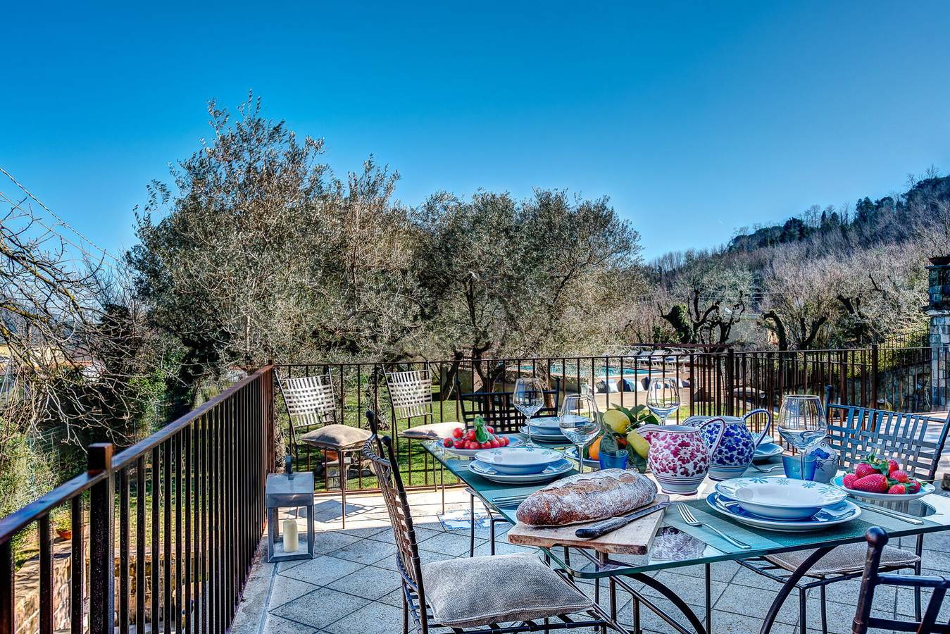 Villa für 12 Personen mit Balkon in Neapel Provinz