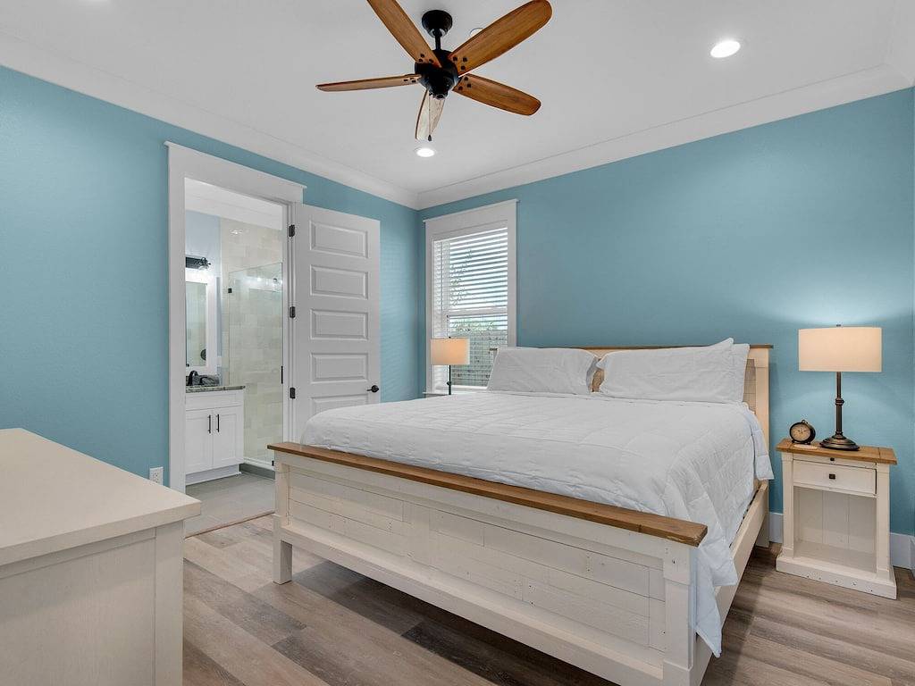 Gulf Views | Private Pool | 7 King Brs | Luxury Crystal Beach in Destin, Emerald Coast