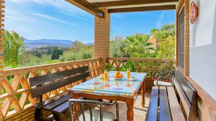 Villa for 8 People in Ronda, Málaga Province, Photo 2