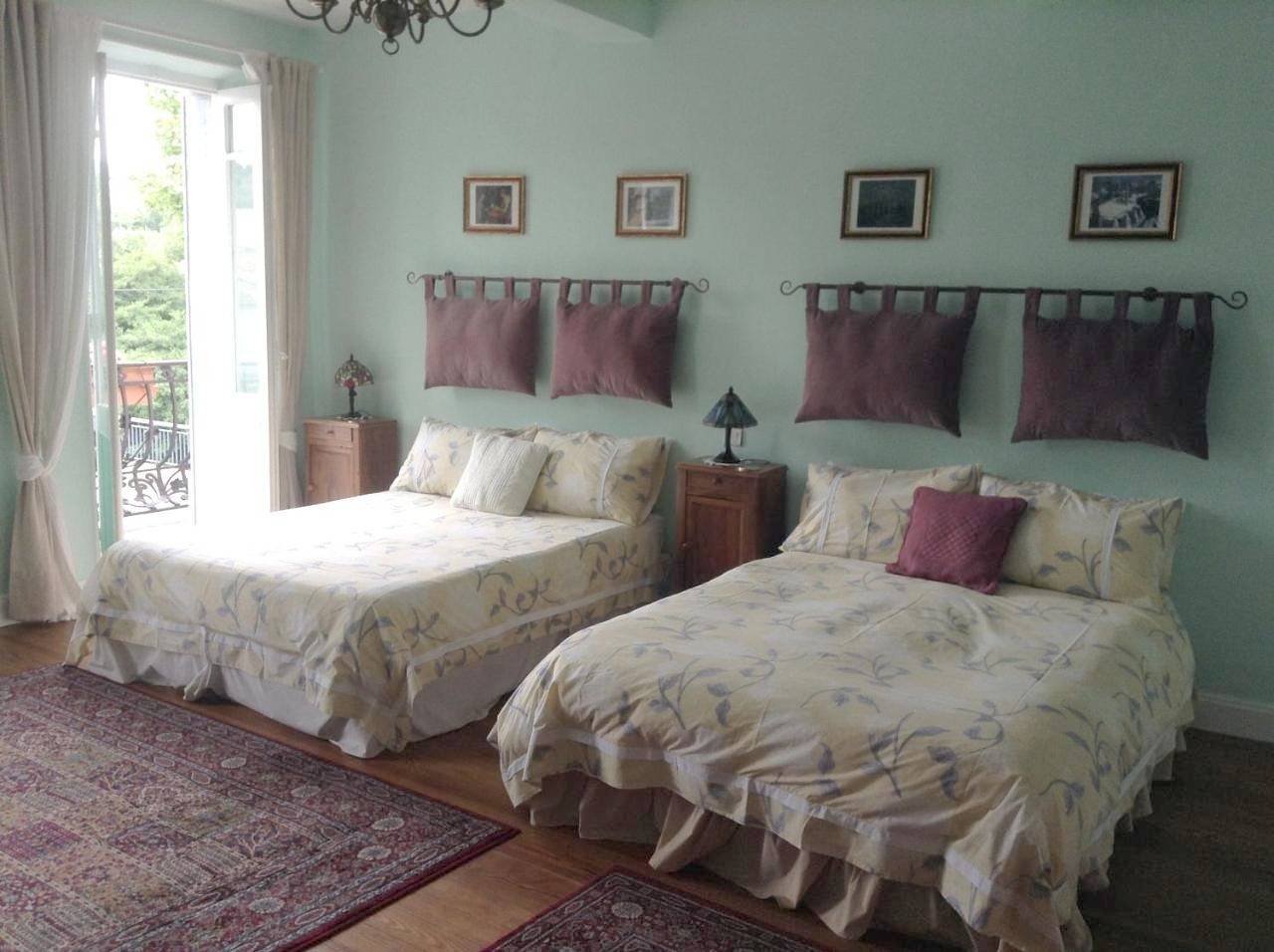 Double Room with Balcony in Espéraza, Parc naturel régional Corbières-Fenouillèdes