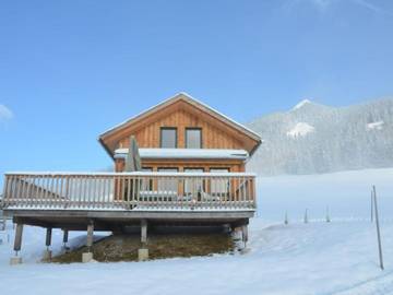 Chalet für 8 Personen, mit Terrasse und Sauna in der Steiermark