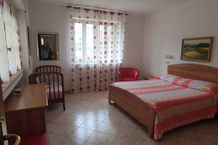 Ferienhaus für 5 Personen, mit Garten in Porto Ceresio - 2
