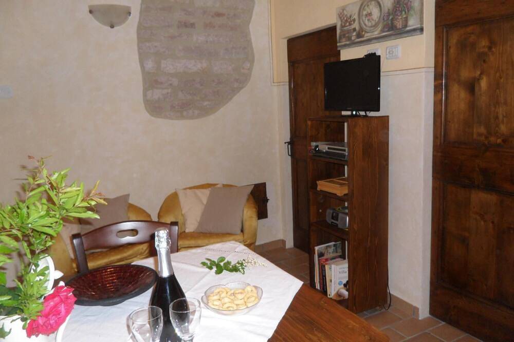 Appartamento intero, Flacher Flieder in Cagli, Valle del Metauro