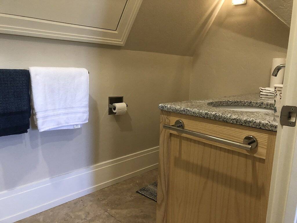 Ganze Wohnung, The \"Crash Pad\" Studio Apartment in Downtown Provo in Provo, Utah Lake