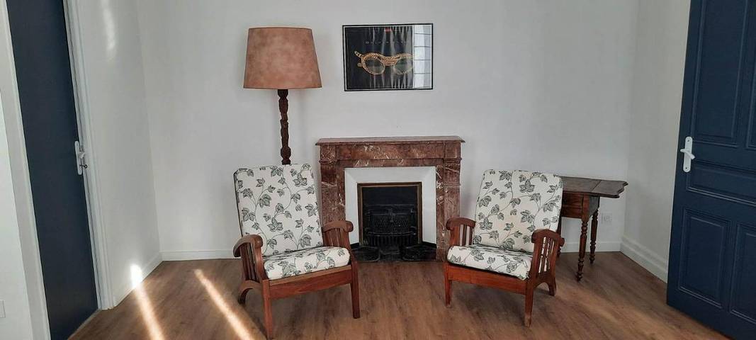 Gîte pour 5 personnes, avec vue, animaux acceptés à Oyonnax - 4