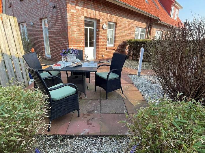 Ferienhaus für 2 Personen, mit Terrasse und Garten in Krummhörn - 2