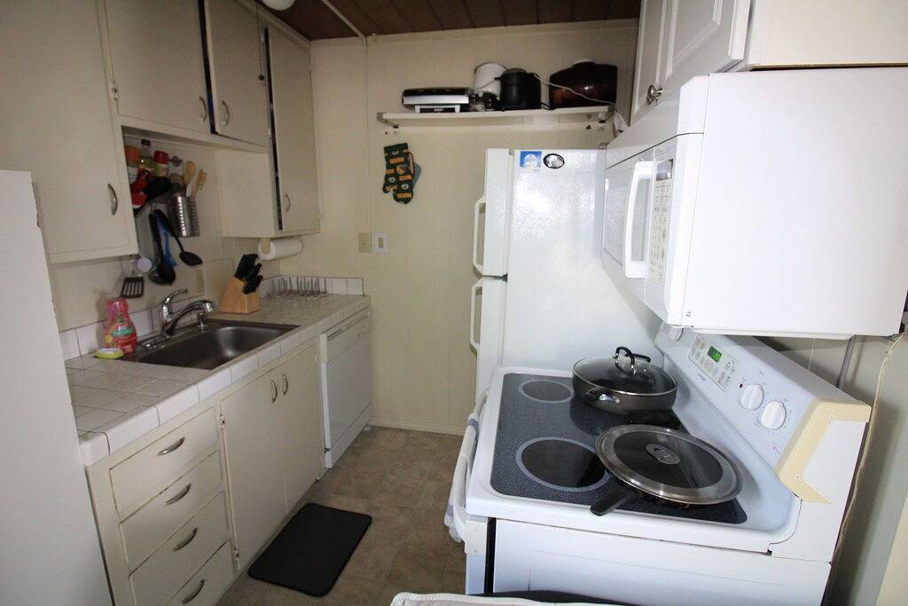 Ganze Wohnung, Pacific Beach Clean entspannende Wohnung-1Br, Schlafmöglichkeiten für 5, 1 Mi. Zum Meer / halbe Meile zur Bucht in San Diego, San Diego County