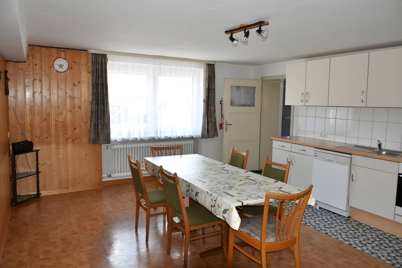 Ganze Wohnung, Ferienwohnung 'Flur' mit Wi-Fi in Tengen, Hegau