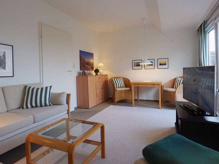 Ganze Ferienwohnung, Ferienwohnung Helgoländer Straße - Ruhiger Urlaub mit Strandkorb am Strand in Nordfriesische Inseln (Schleswig-Holstein) (Schleswig-Holstein), Wyk auf Föhr