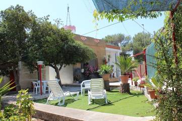 Gîte pour 6 personnes, avec jardin et vue à Torre Chianca