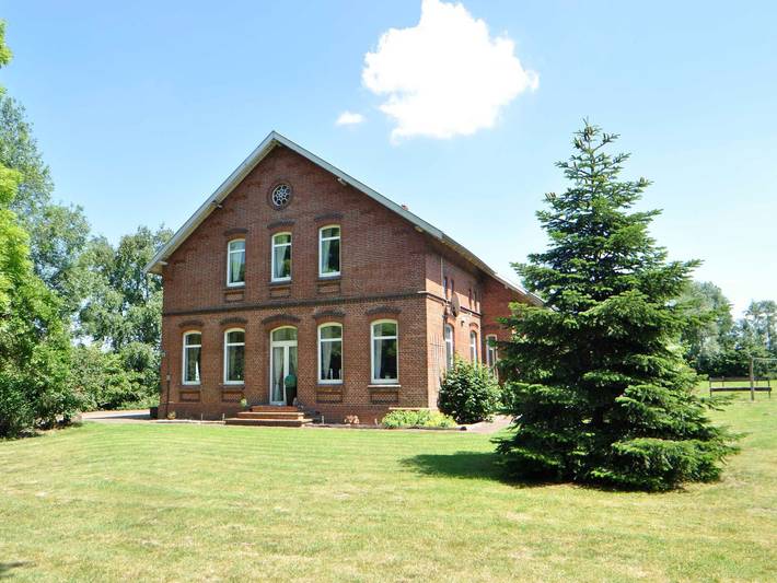 Ferienhaus für 15 Personen, mit Terrasse und Garten, kinderfreundlich - 1